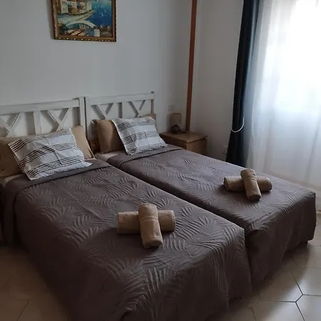 Cozy Near The Ocean Διαμέρισμα *